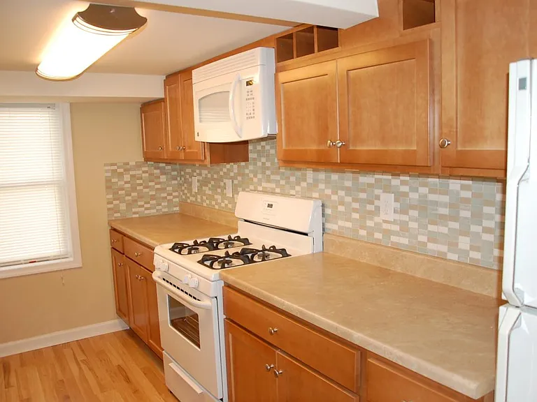 15 N Newport Ave #1 — Photo 1