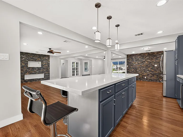 12930 Kimberley Ln — Photo 20