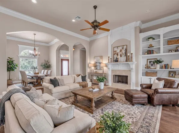 335 Edinburgh, Woodway, TX 76712