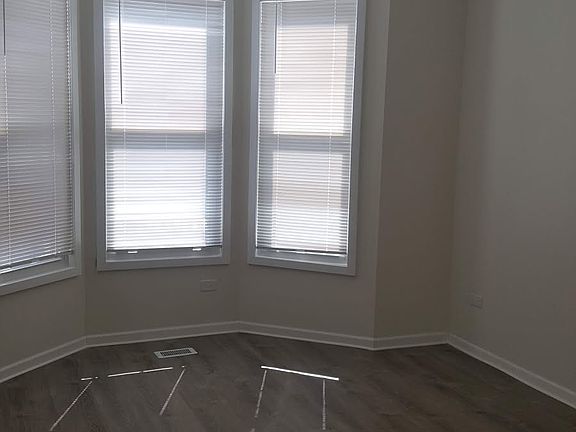 5th image of 2834 N Woodard St #1