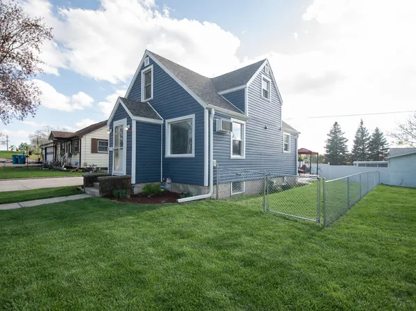 813 S Jefferson Ave, Dixon, IL 61021