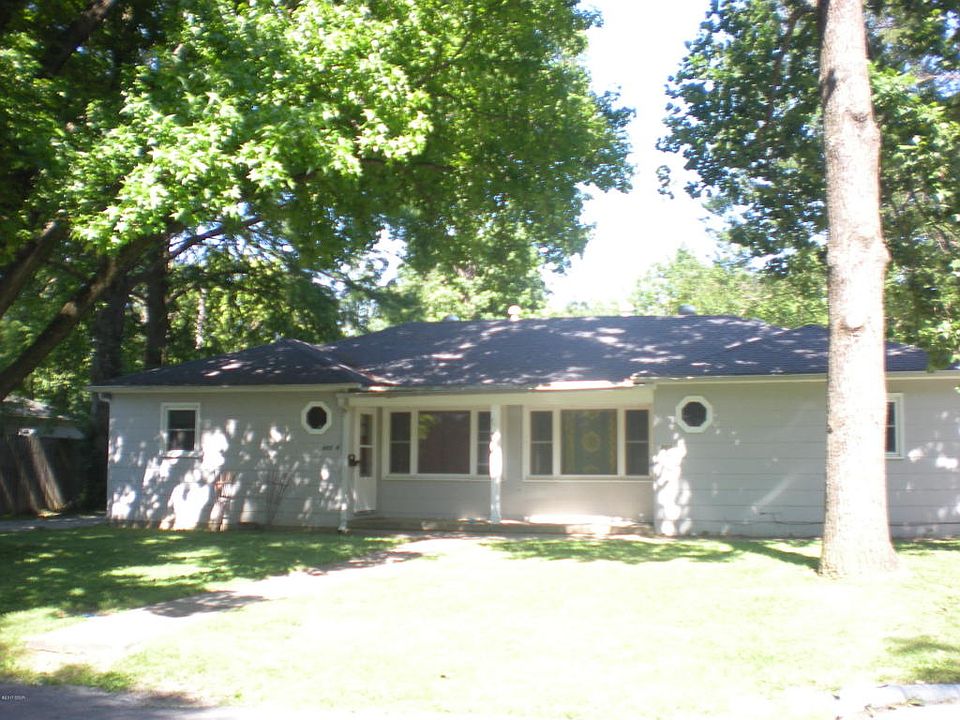 1st image of 803 S Twisdale Ave