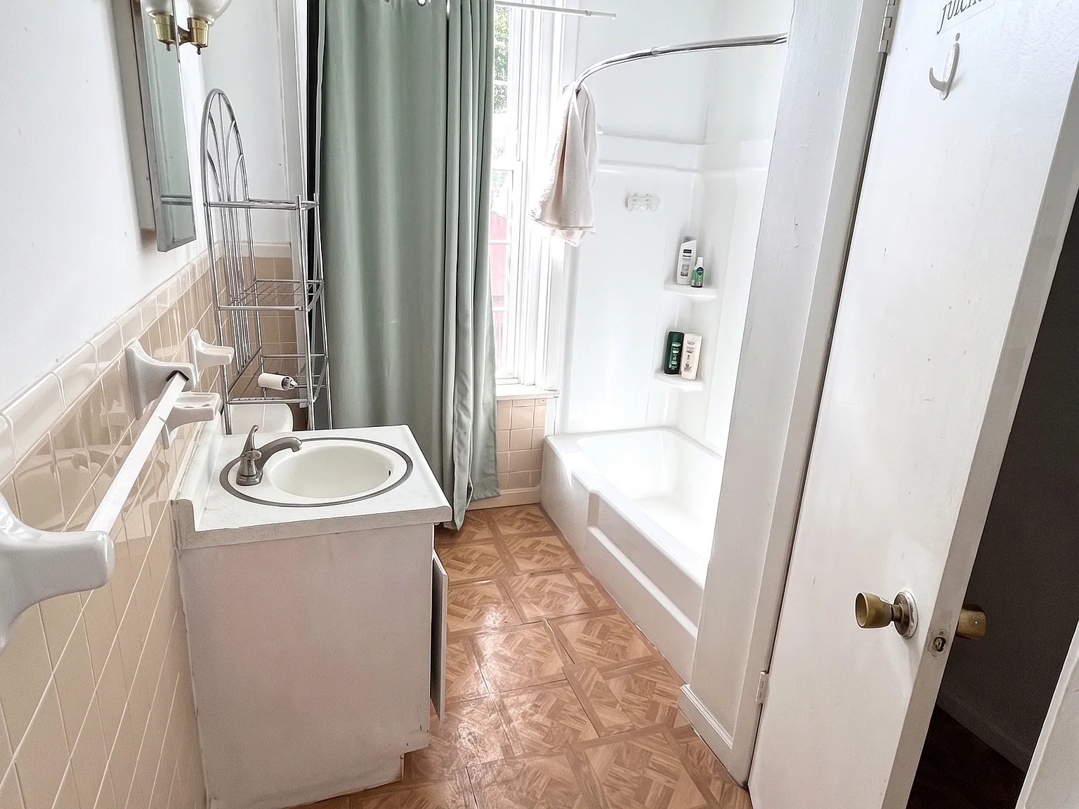 1 bed, 600 sqft, $600 — Photo 3