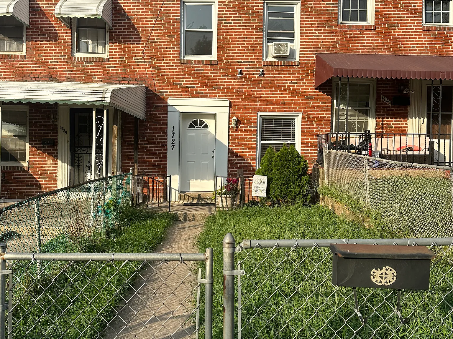 2 bed, 840 sqft, $1,600 — Photo 1
