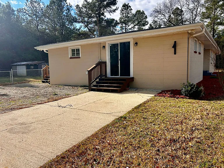 718 Camp Swamp Rd — Photo 2