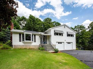 591 Neipsic Rd, Glastonbury, CT 06033