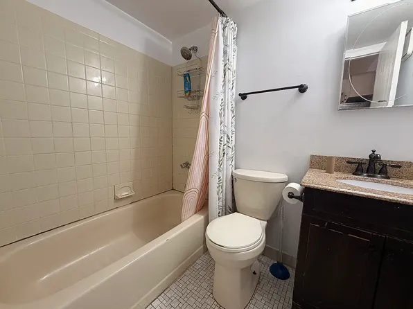 56 Ilyse Ct Floor 1, Staten Island, NY 10306