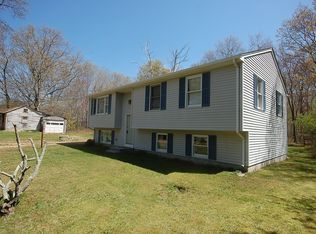 68 Tomaquag Rd, Bradford, RI 02808