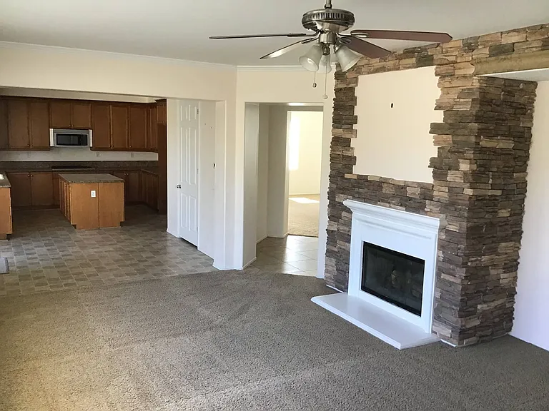 6027 Oak Fence Ln — Photo 5