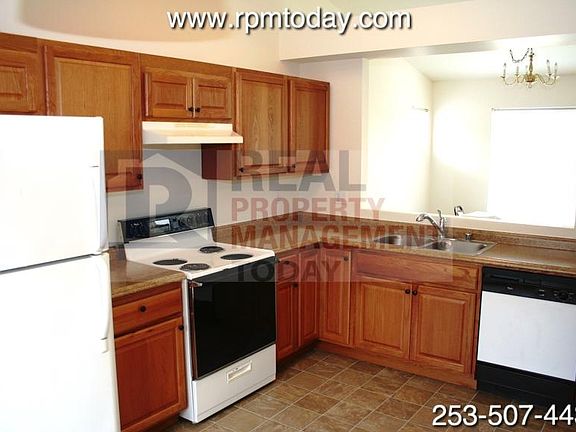 5th image of 3416 Lynn Ct NE