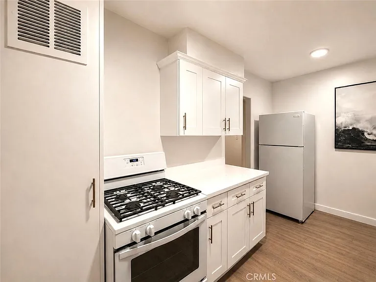 2652 23rd St — Photo 11