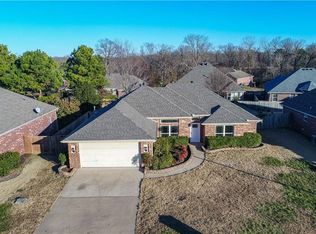 1501 S Breckenridge Loop, Rogers, AR 72756