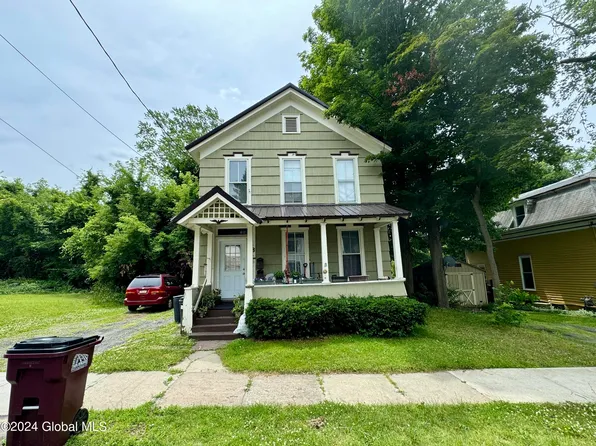 78 Third Avenue, Gloversville, NY 12078