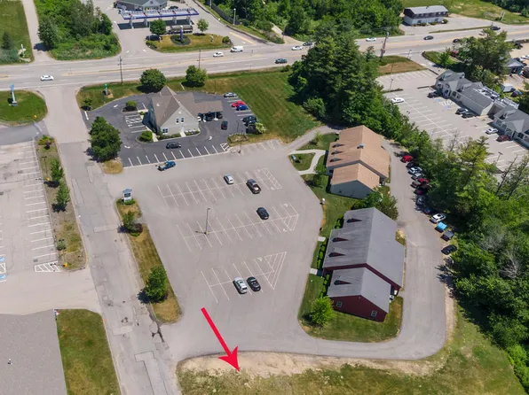 17 Levesque Drive #4, Eliot, ME 03903