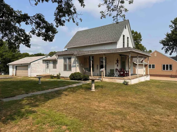 411 S Bradley St, Rock Rapids, IA 51246