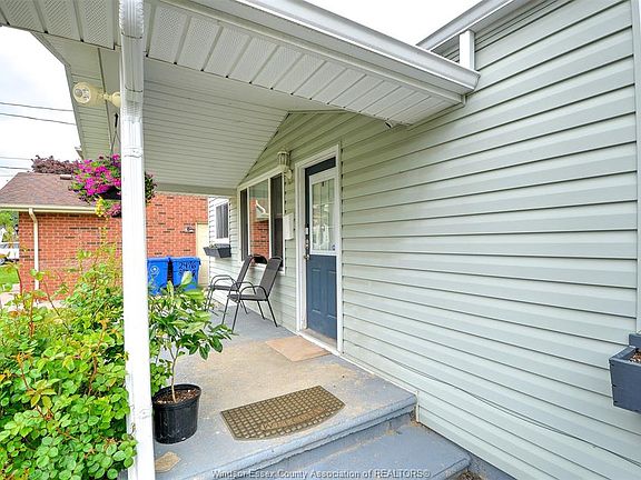 5th image of 2480 Arthur Rd