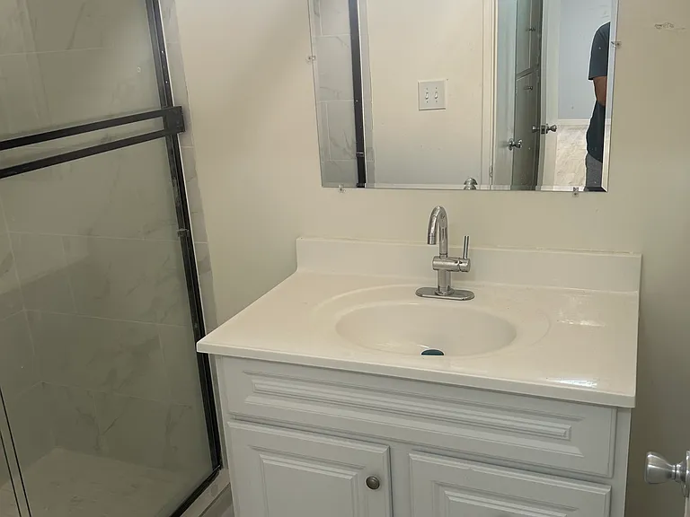 8654 Falmouth Ave #8 — Photo 5