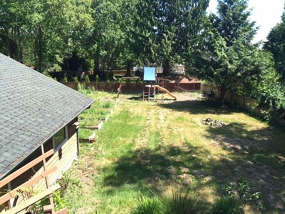 4th image of 71 Rainier Ln