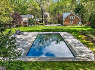 12231 Henderson Rd, Clifton, VA 20124
