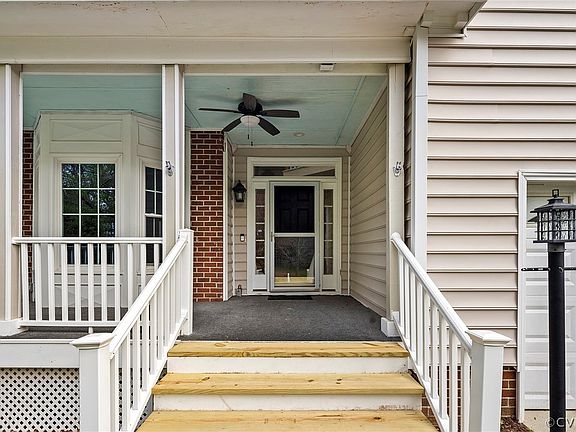 3rd image of 10188 Spring Ivy Ln
