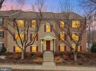 3804 Green Ridge Ct APT 301, Fairfax, VA 22033