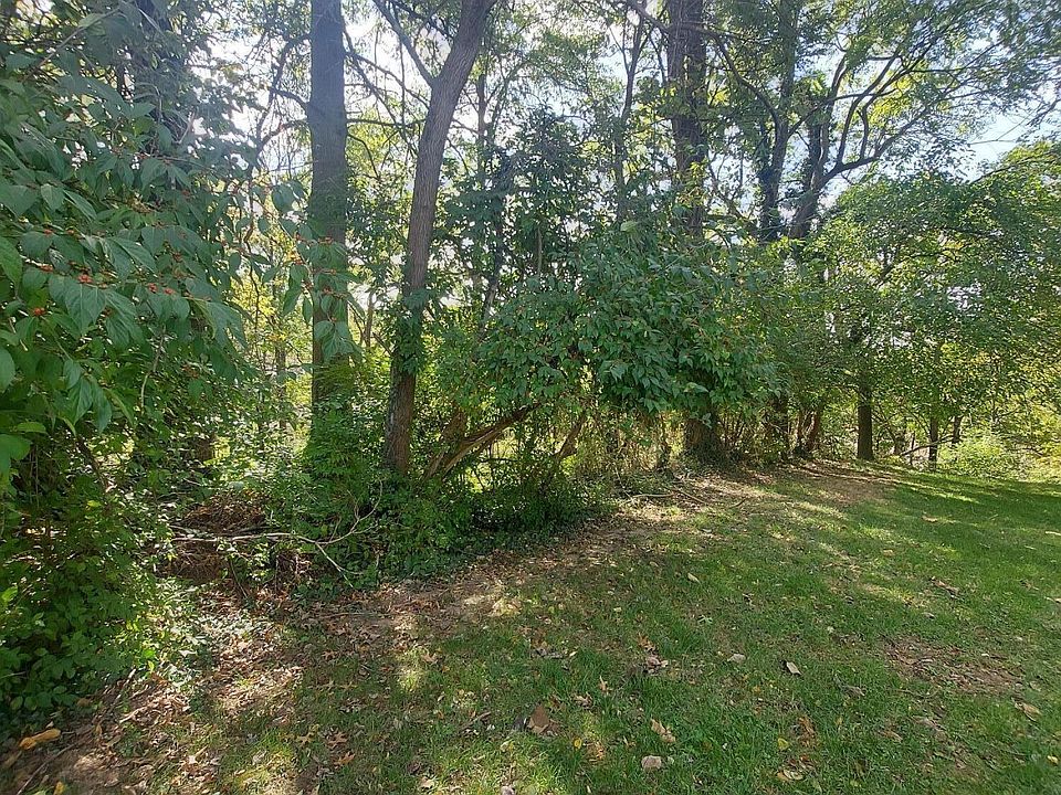 2nd image of 277-279 Locust St