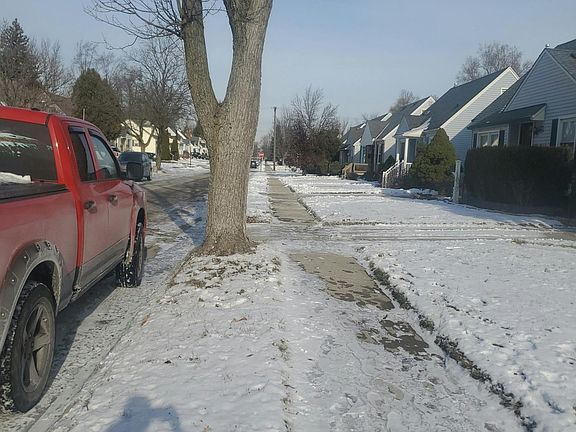 5th image of 21814 Gascony Ave