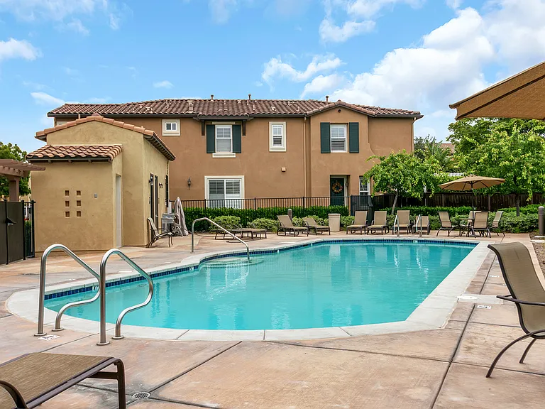 13285 Calle Del Campo #5 — Photo 41
