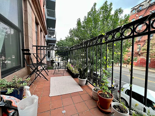 Rented by Massada Home Sales Inc | media 18