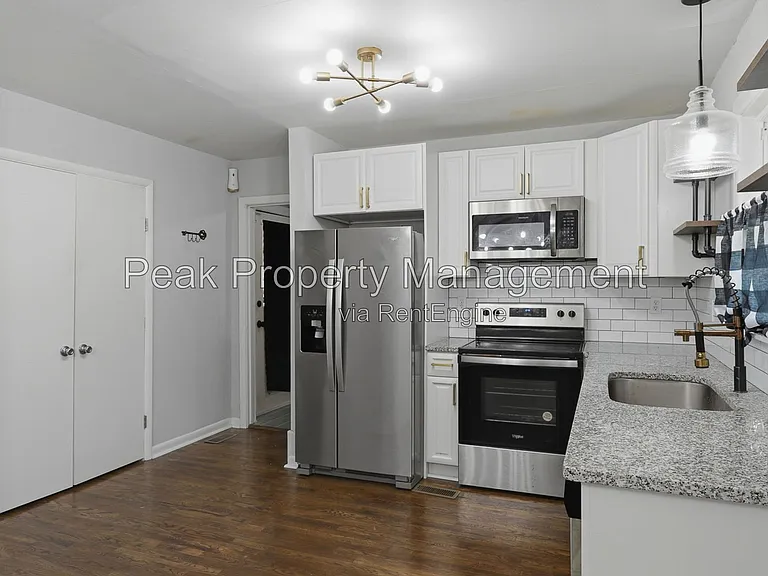 2105 Fort Rice St — Photo 11