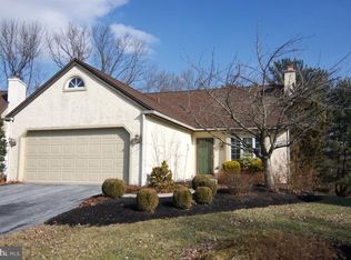 5 Pine Tree Ct, Reading, PA 19607