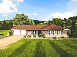 558 Country Club Rd, Washington, PA 15301