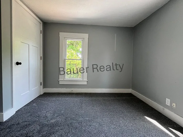 58 E Main St — Photo 21