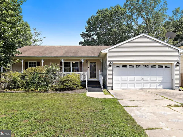 141 Hatch Ln, Manahawkin, NJ 08050