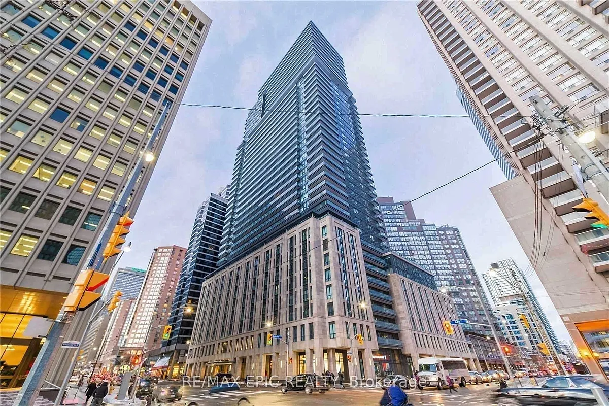 Building Photo - 955 Bay St #LPH06
