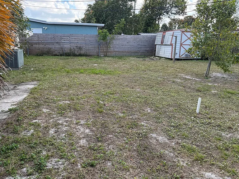 605 SW 22nd Ave — Photo 6