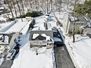 22 Algonquin Ave, Rockaway, NJ