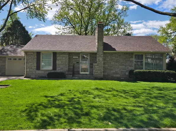 5041 Richmond Dr, Edina, MN 55436