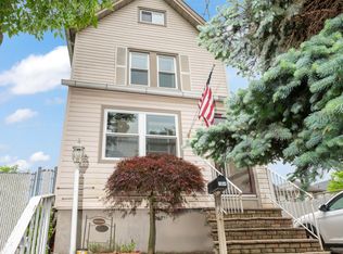 164 Cortlandt St, Staten Island, NY 10302