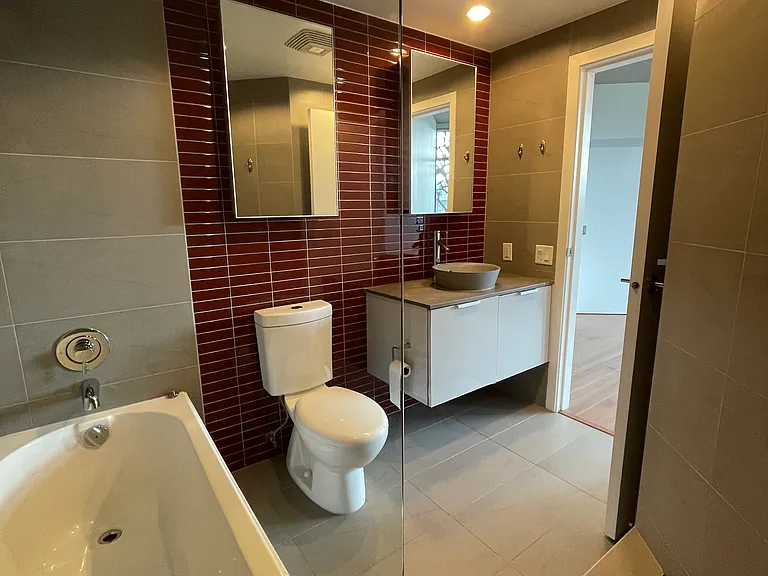 128 Cordova St W #1806 — Photo 13