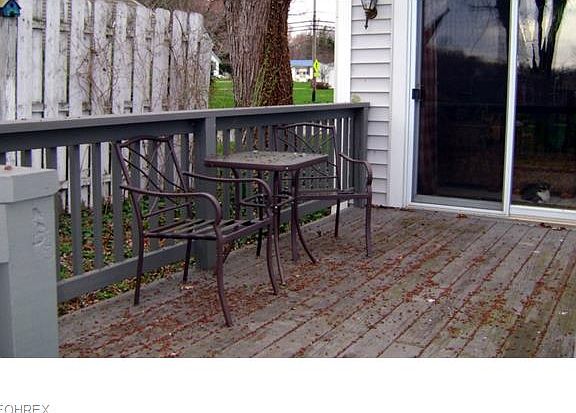 5th image of 10518 South St