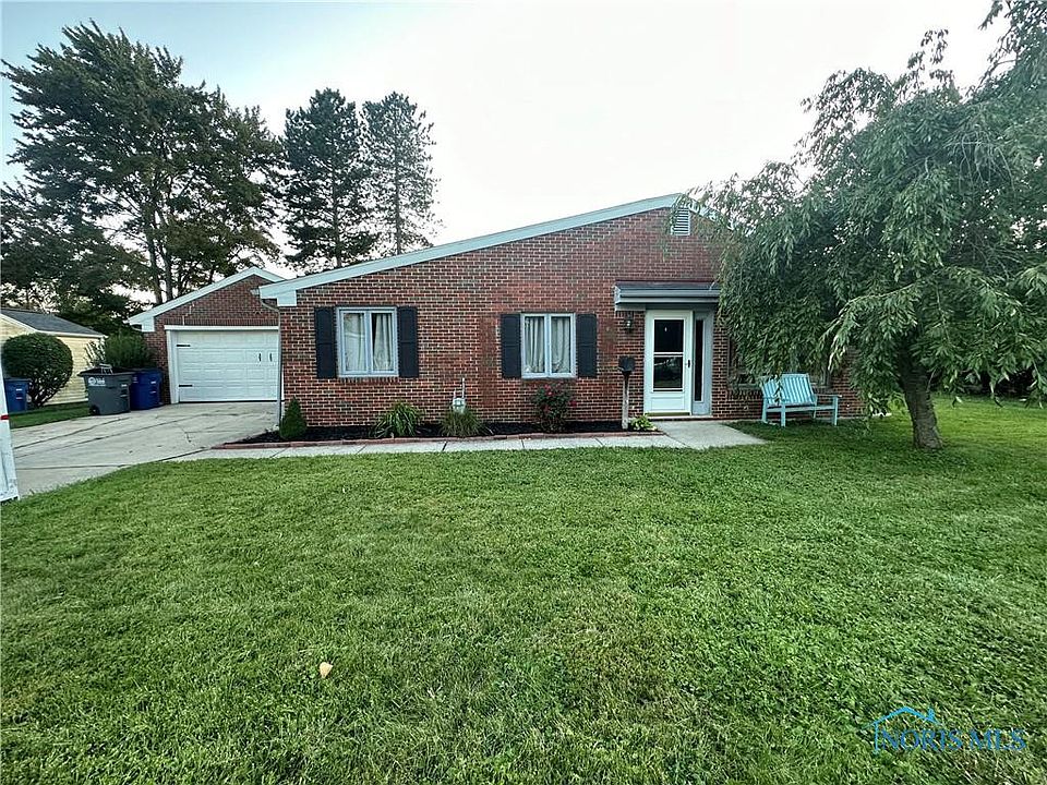 1st image of 3242 Radford Dr