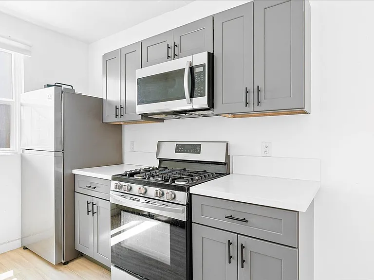 3761 Jasmine Ave #19 — Photo 6
