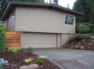 1401 NE Brockman Pl, Seattle, WA 98125