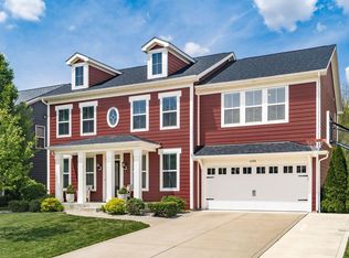 3398 Woodland Dr, Hilliard, OH 43026