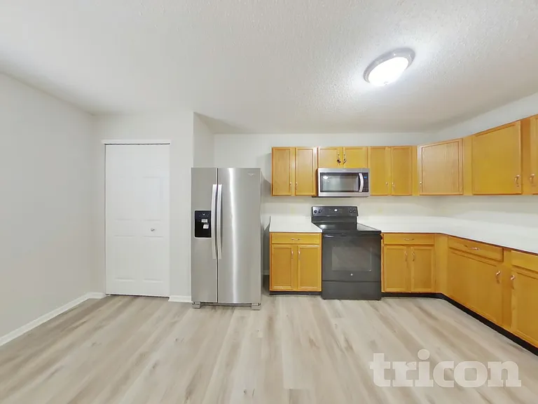 8643 Hopewell Ct — Photo 4