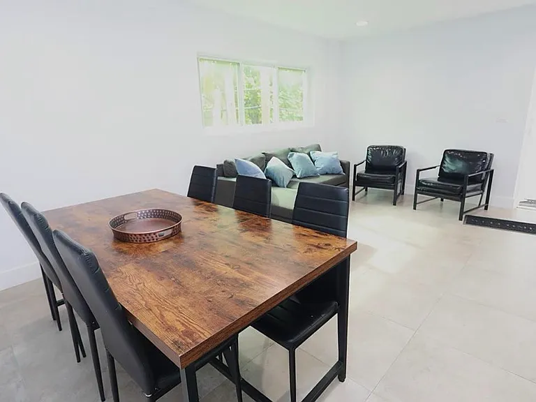 645 Palmetto Dr #5 — Photo 4