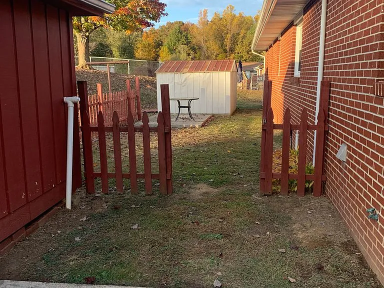 165 Greyland Dr — Photo 15
