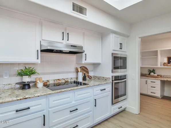 15116 W SENTINEL Drive, Sun City West, AZ 85375