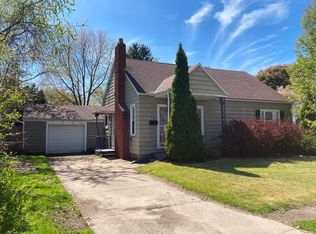 1116 Hartt Rd, Erie, PA 16505